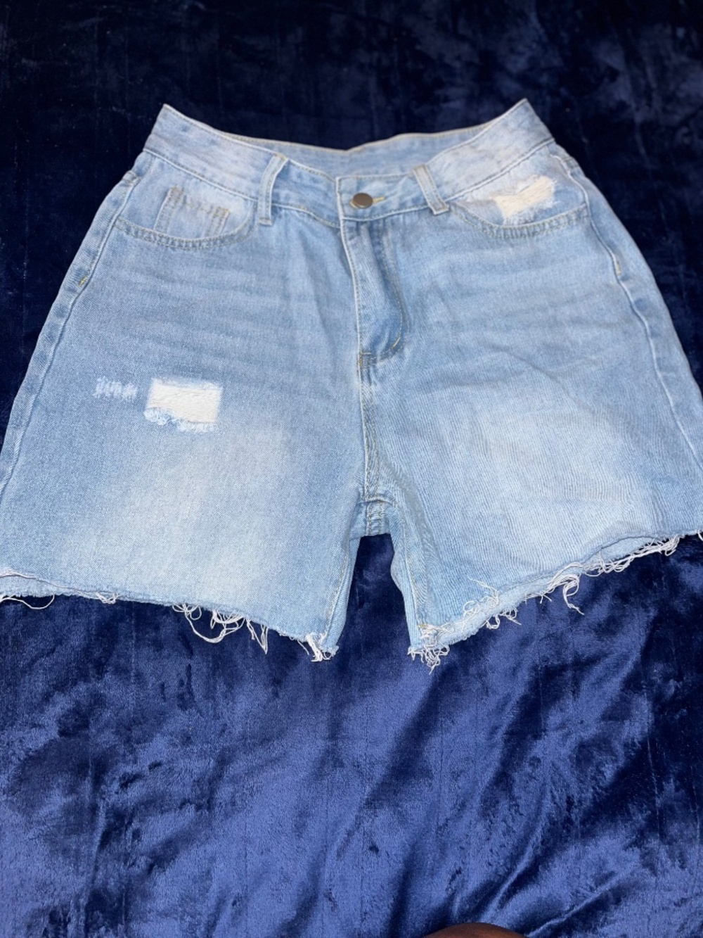 Shorts - Picture 3 of 3
